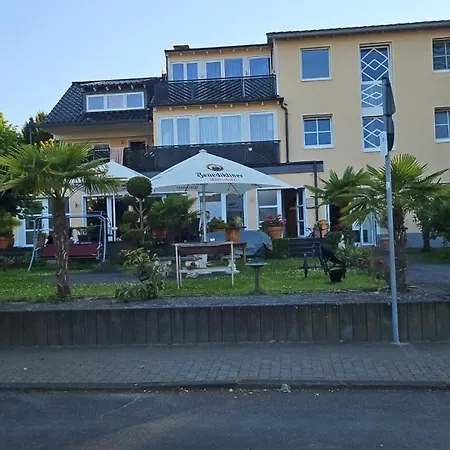 Wunderschoene Mit Rheinblick Appartamento Remagen